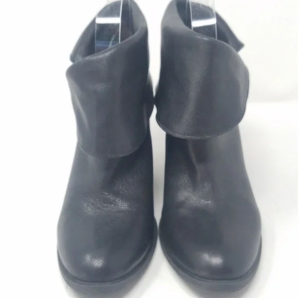 Lucky Brand 7 Ethann Black foldover ankle booties - Picture 5 of 8